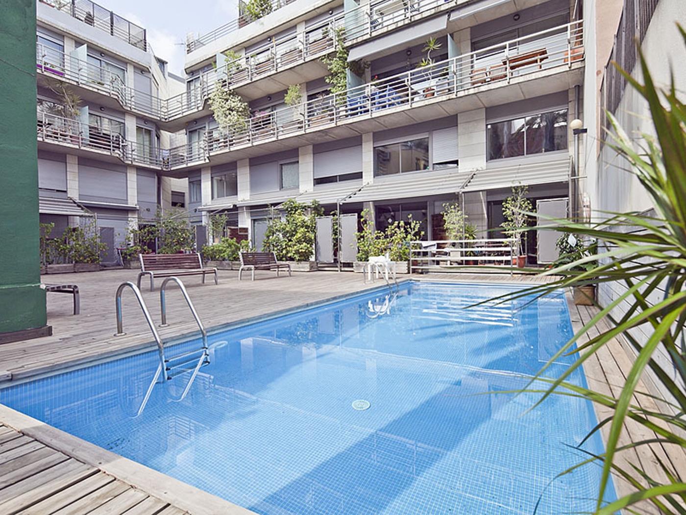 在巴塞罗那市中心带泳池的公寓 - My Space Barcelona 公寓