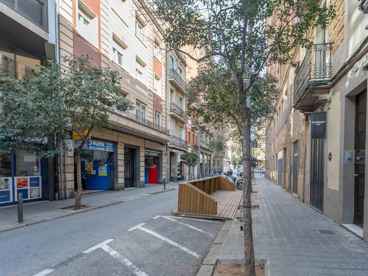 离Barraquer诊所很近的带共用露台/花园的公寓 - My Space Barcelona 公寓