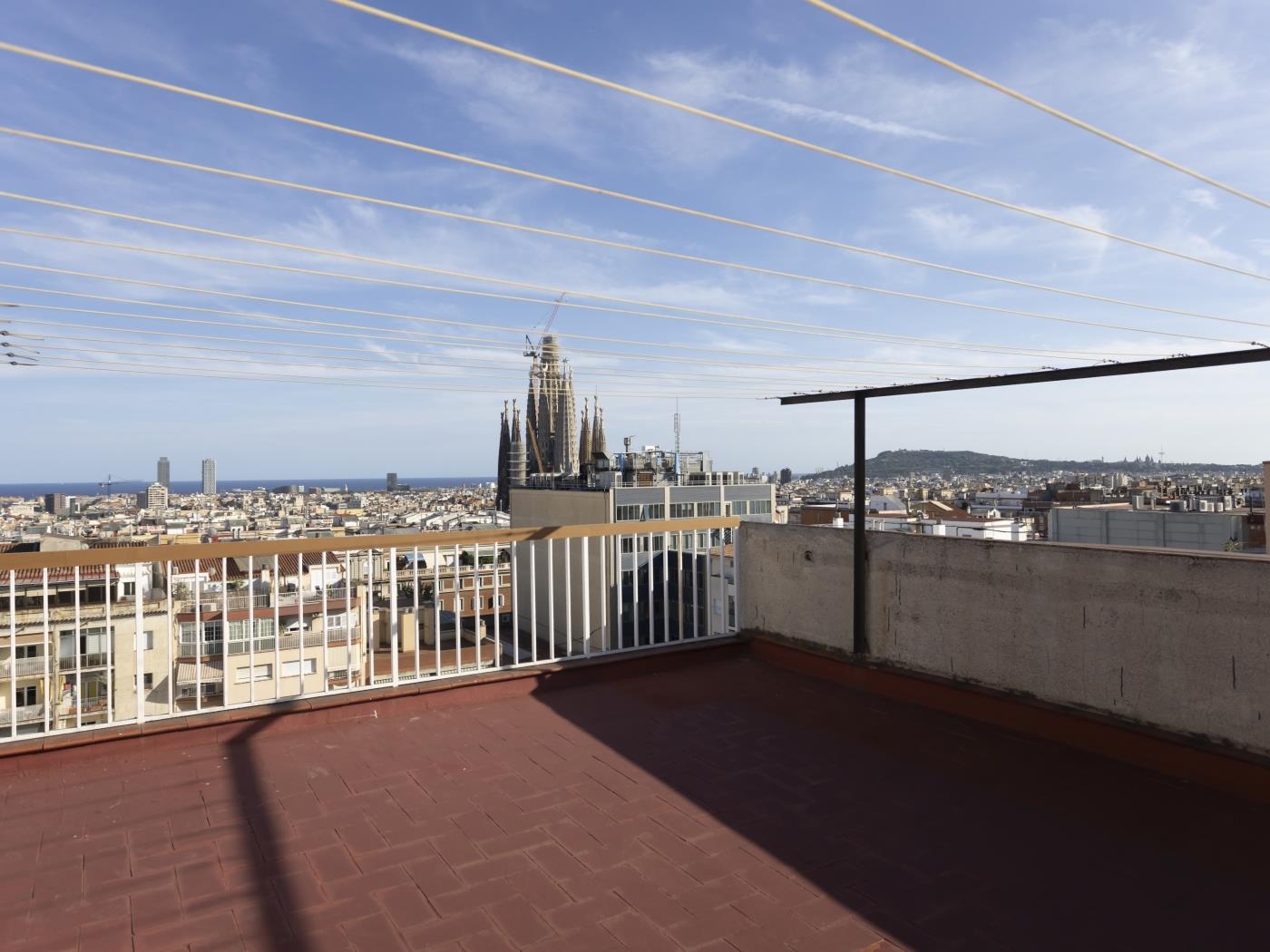 俯瞰圣家堂的明亮公寓 - My Space Barcelona 公寓